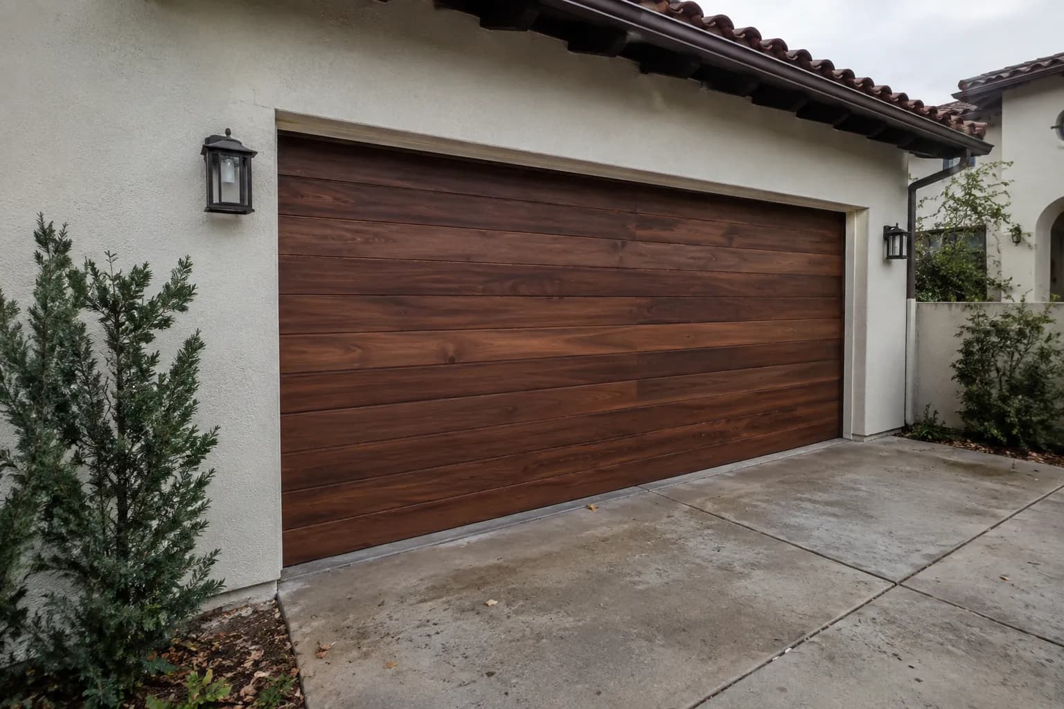 Garage door and gate service in Pasadena, California